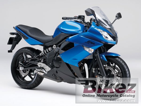 Big Kawasaki ninja 400r picture and wallpaper from Bikez.com